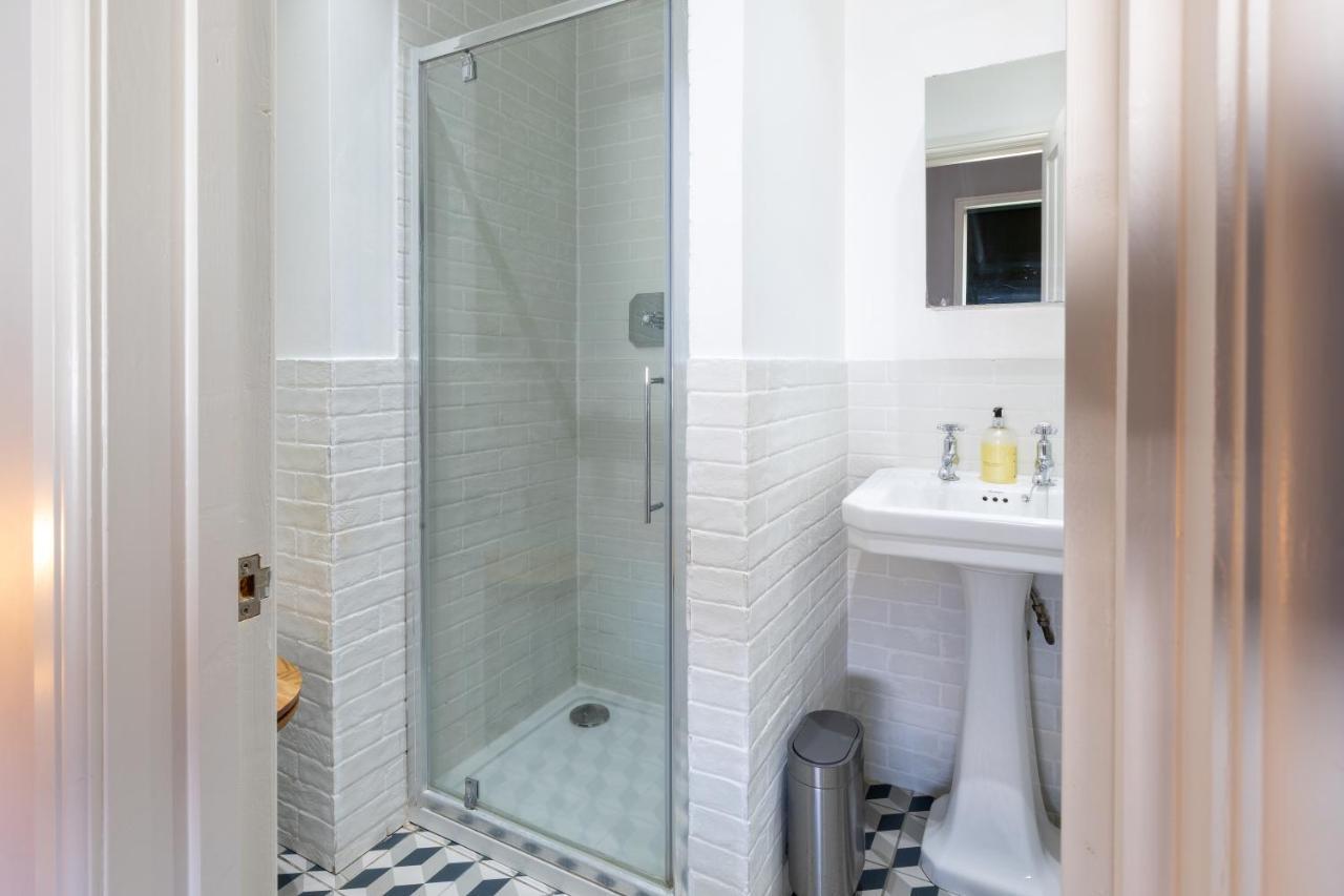 Cosy One Bedroom Apartments With Free Evening Parking Southampton Esterno foto