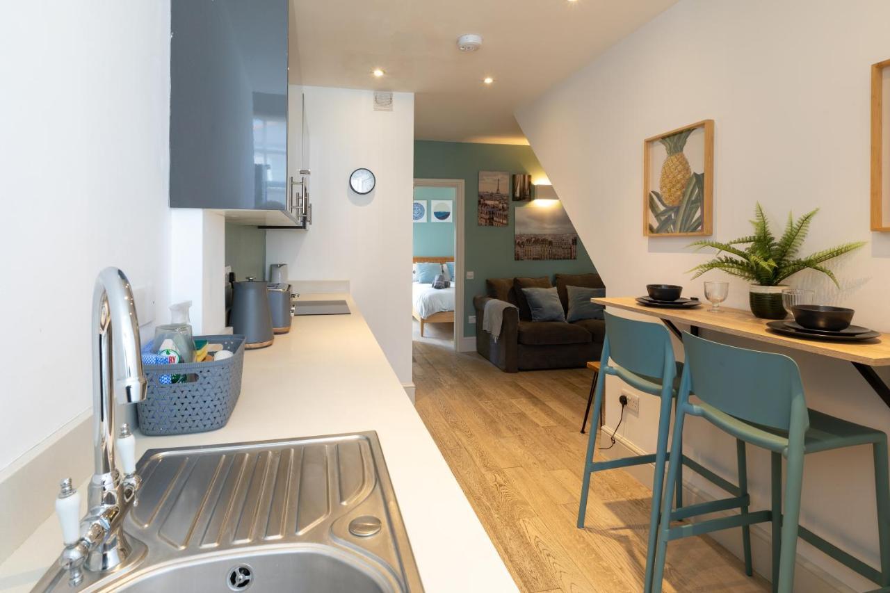Cosy One Bedroom Apartments With Free Evening Parking Southampton Esterno foto