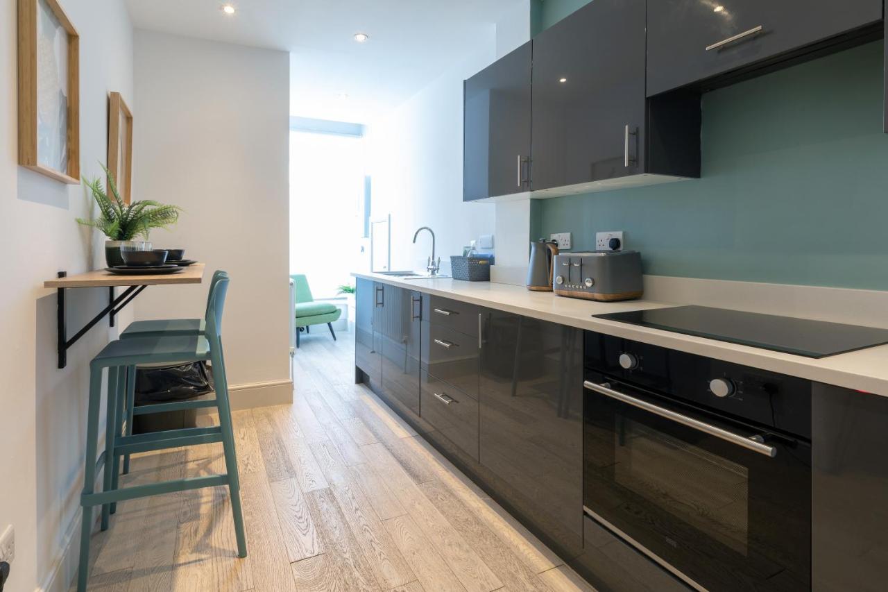 Cosy One Bedroom Apartments With Free Evening Parking Southampton Esterno foto