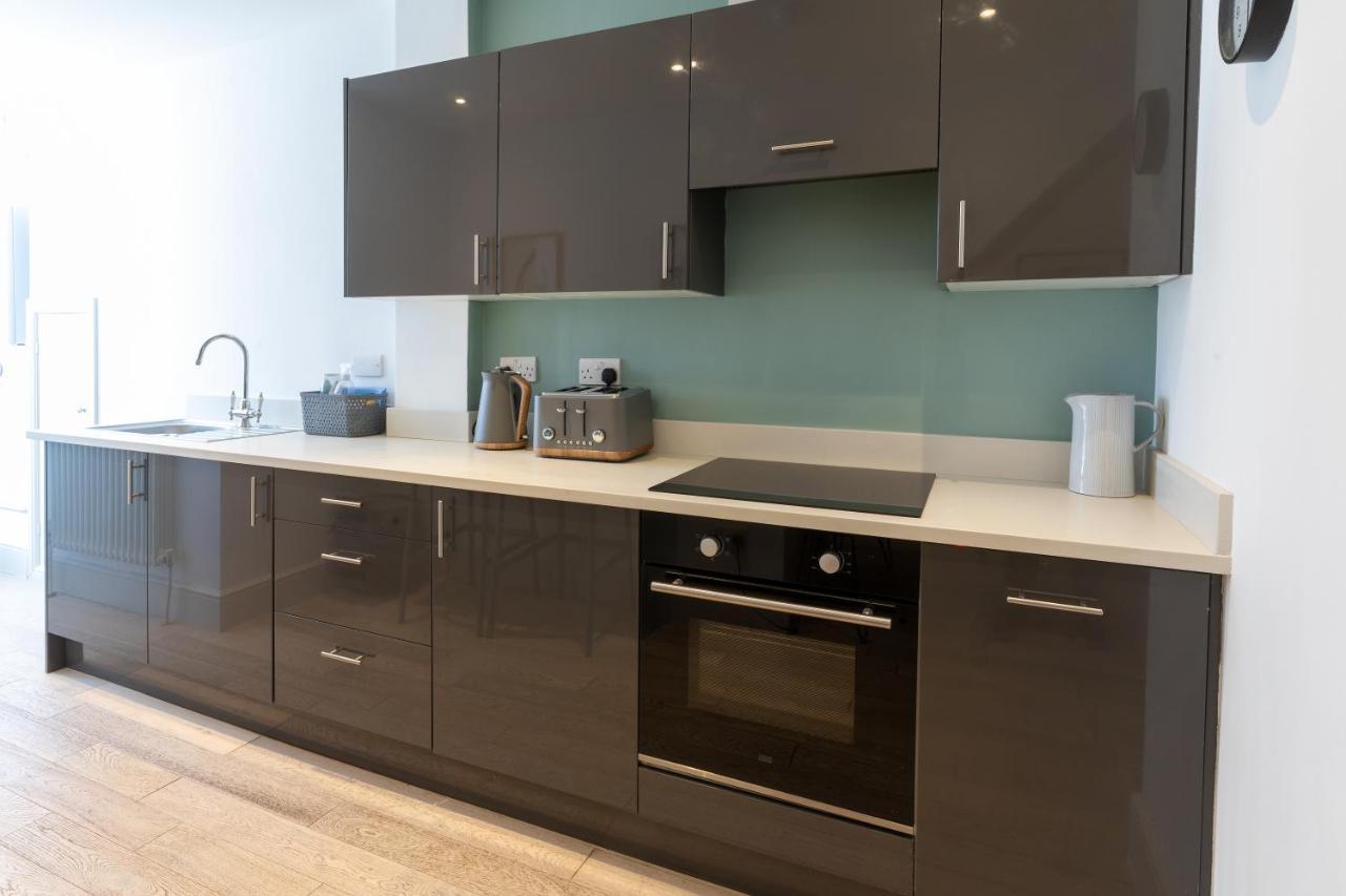 Cosy One Bedroom Apartments With Free Evening Parking Southampton Esterno foto