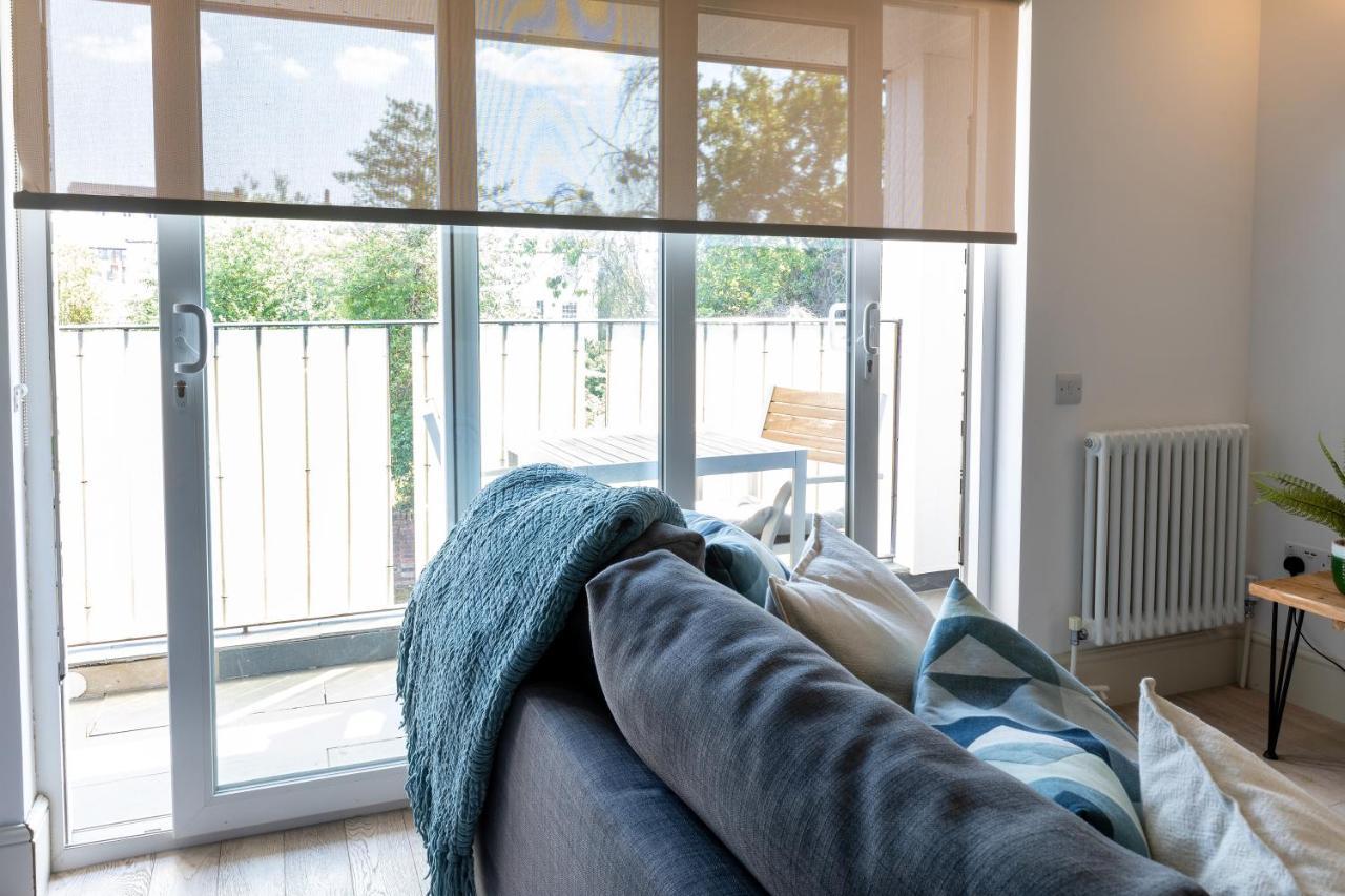 Cosy One Bedroom Apartments With Free Evening Parking Southampton Esterno foto